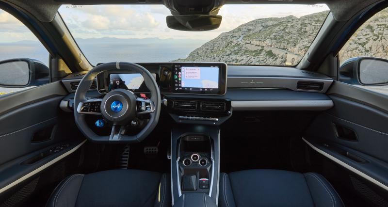 Essai Alpine A290 : bonnet blanc et bleu bonnet - Alpine A290 GTS