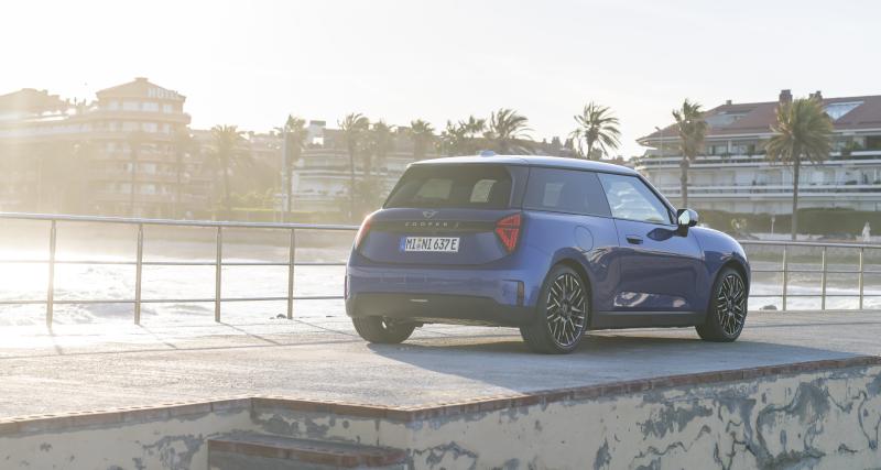 Essai Mini Cooper SE électrique : enfin convaincante ? - Fiche technique Mini Cooper SE Favoured Pack XL