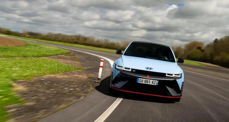 La Kia EV6 GT restylée se rapproche un peu plus de la Hyundai Ioniq 5 N - Kia EV6 GT restylé