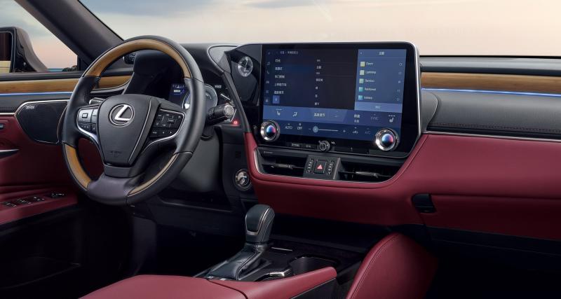 Lexus ES restylée : évolutions discrètes pour la chouchoute des taxis et VTC - Lexus ES restylée (2024)
