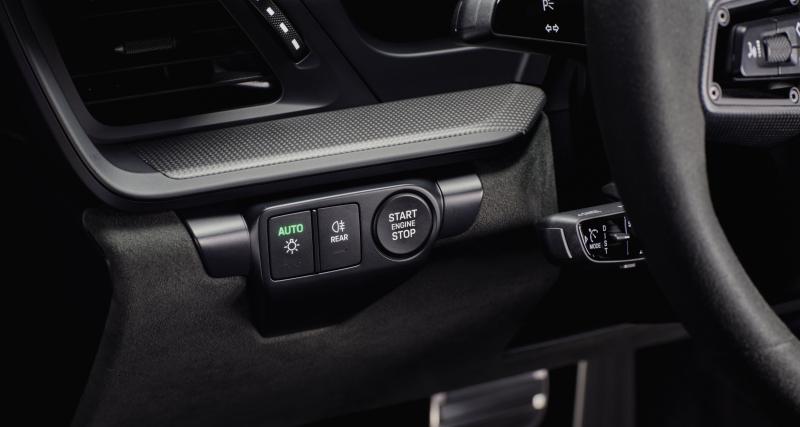 Porsche 911 restylée : toutes les infos sur le coupé retouché et sa nouvelle motorisation hybride ! - Quel prix pour la 911 hybride ?