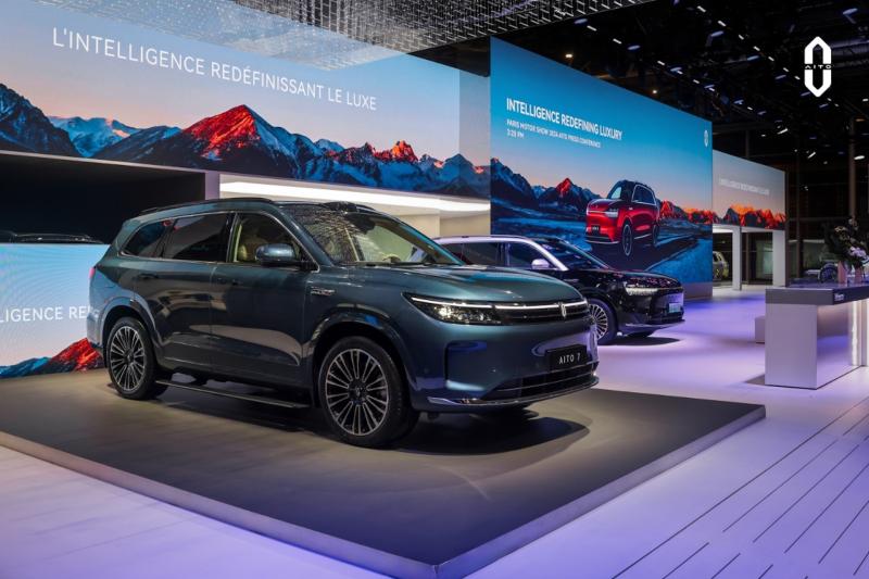 Des ateliers jusqu’au Salon de l'Automobile : le convoi Eurasian Tour with AITO arrive à Paris